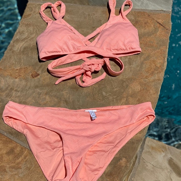 BECCA bikini- wrap bikini top and hipster bottom - Picture 4 of 4